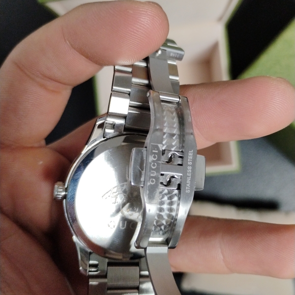 Mens Gucci Watch Snake - Picture 9 of 10